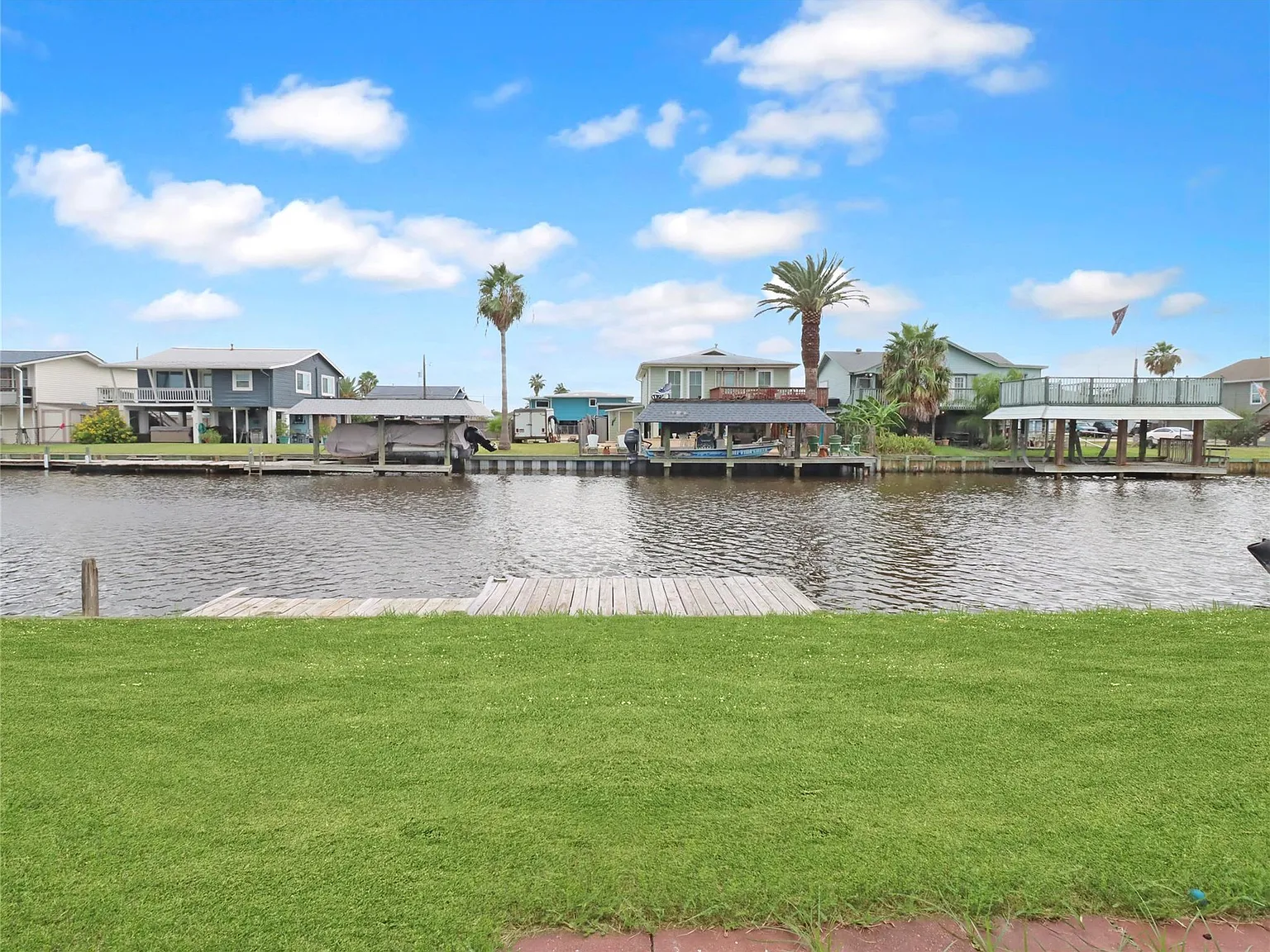 2 bed, 1.0 bath, 837 sqft, $1,850 — Photo 3