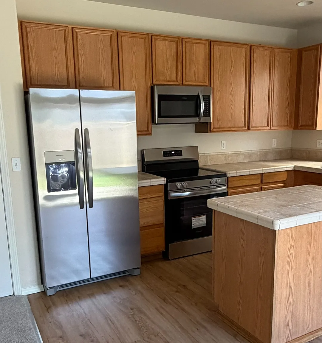 7502 NE Catherine Court — Photo 2