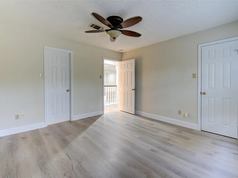 714 Last Arrow Dr — Photo 38