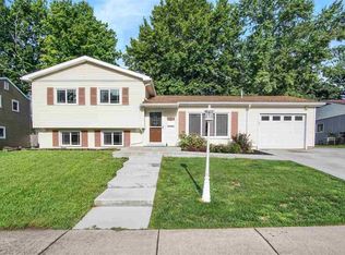 5009 Craig Rd, South Bend, IN 46614