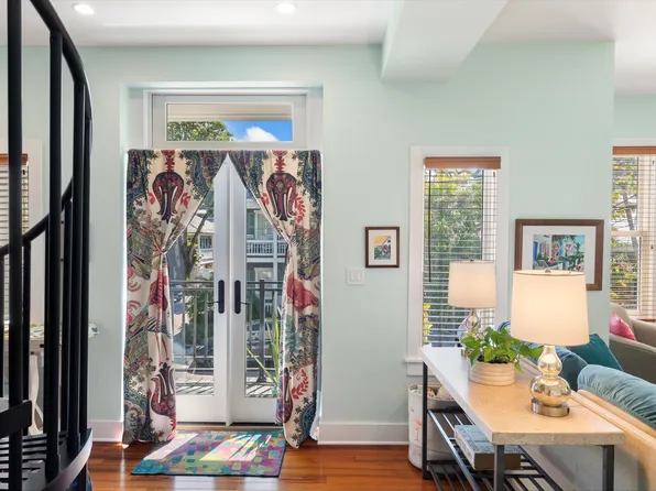 617 Fleming St APT 4, Key West, FL 33040