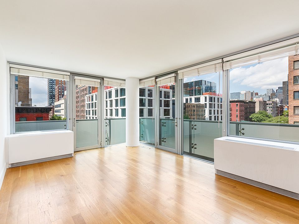 1st image of 464 W 44th St APT 5F