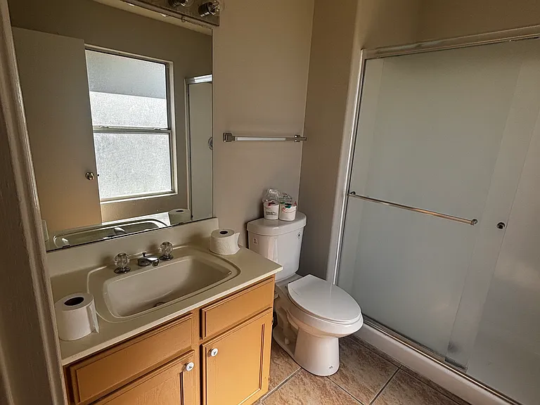 8033 W Georgia Ave — Photo 7