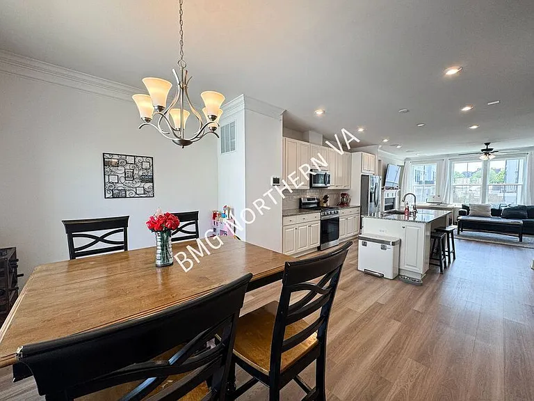 7435 Rocky Creek Ter — Photo 10