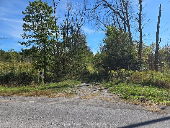 4th image of 544 Lazier Rd