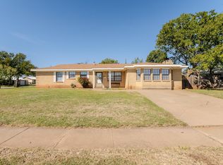 4000 Lenore Dr, Wichita Falls, TX 76306