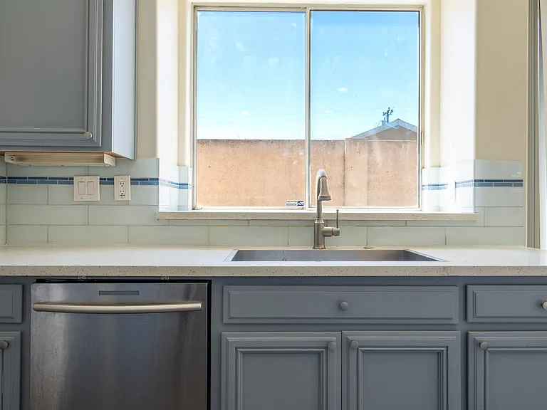 1109 Camellia Ct — Photo 16
