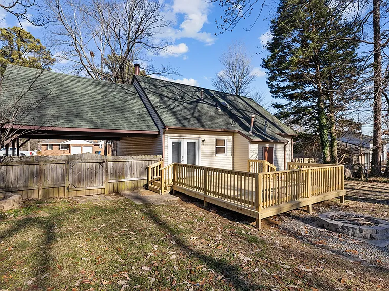 2321 Sierra Dr — Photo 25