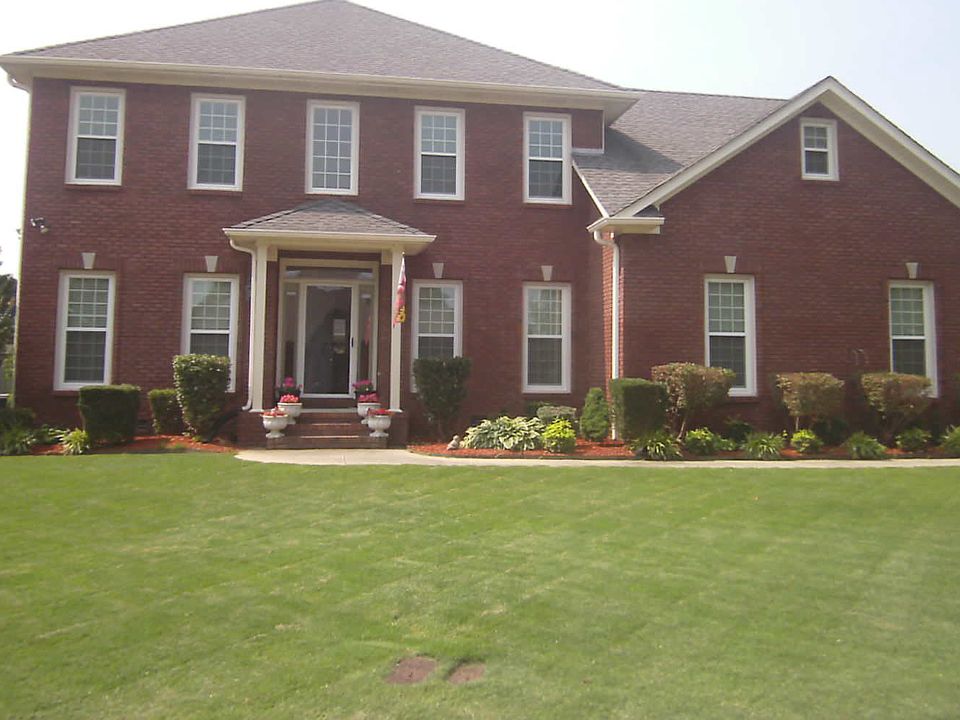 1st image of 2900 Southhurst Dr SE