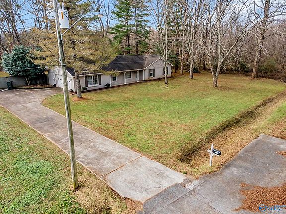 3rd image of 110 Independence Dr