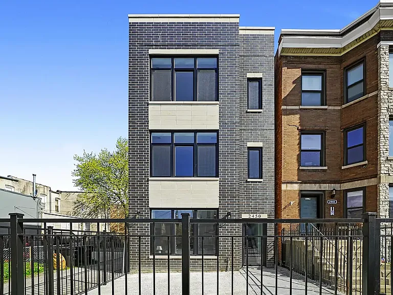 2450 W Flournoy St #2 — Photo 12
