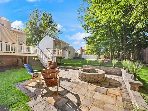3rd image of 10276 Cedar Ridge Dr