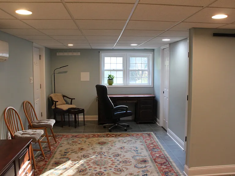 Hicks Dr — Photo 2