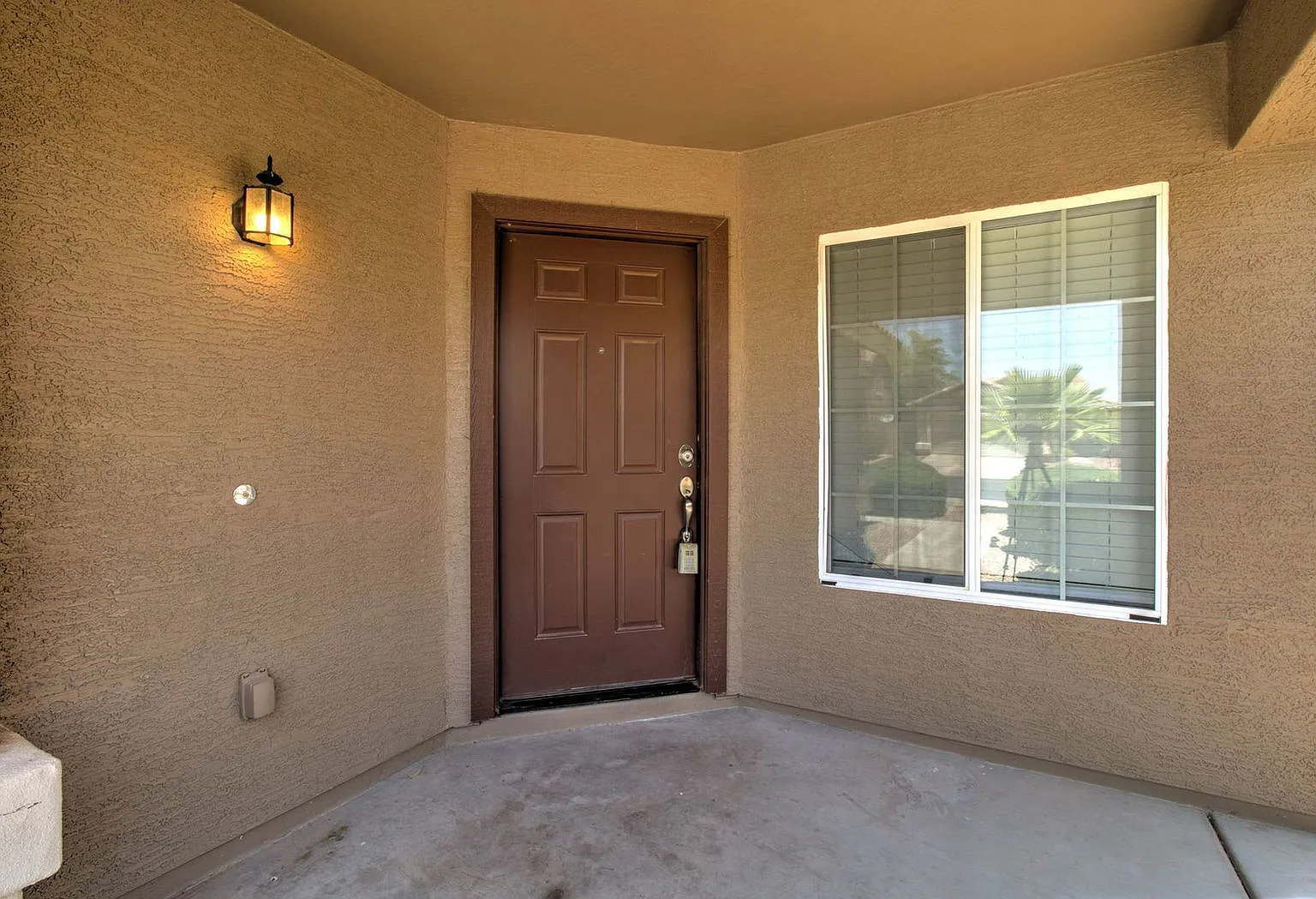 3 bed, 2.0 bath, 1307 sqft, $1,600 — Photo 4