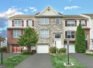 1193 Ledge Dr, York, PA 17408