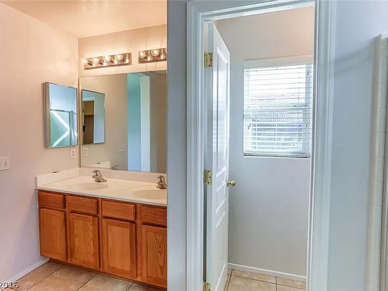 8936 Partridge Hill St — Photo 32