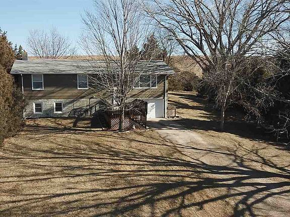 2nd image of 135 Hillcrest Dr