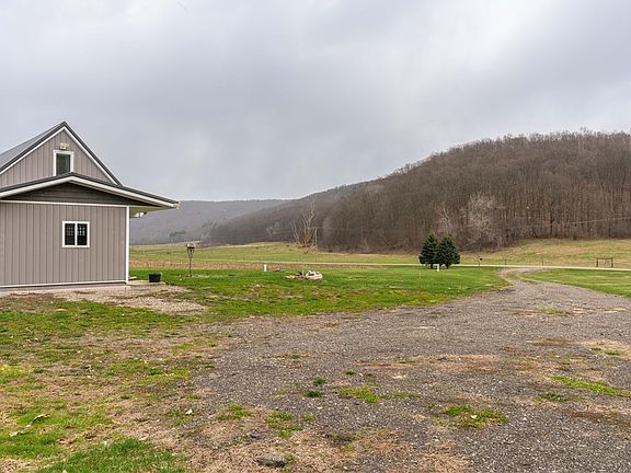 2nd image of 2473 Bunker Hill Rd