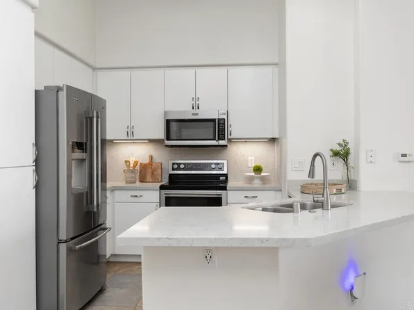9263 Regents Rd #B408, La Jolla, CA 92037
