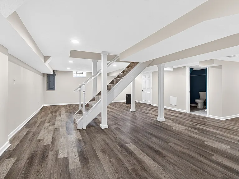 1678 Oakland Park Ave — Photo 33