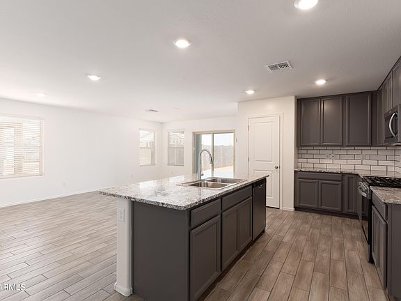 4th image of 36644 W SAN ALVAREZ Avenue