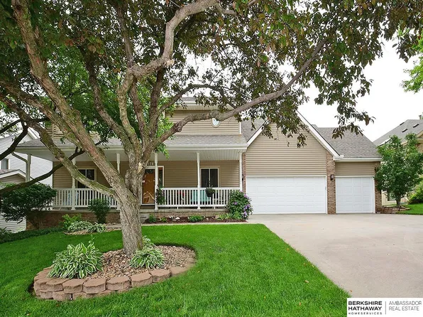 16178 Lamp St, Omaha, NE 68118