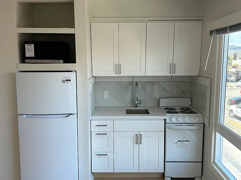 3001 San Bruno Ave #2 — Photo 4