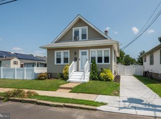 46 Pine St, Gibbstown, NJ 08027