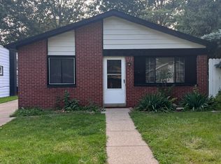 6444 Oak St, Taylor, MI 48180