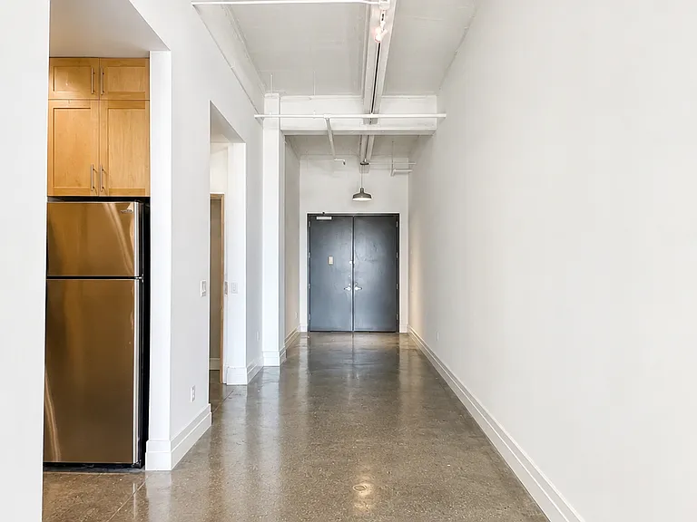 150 Bay Street — Photo 23