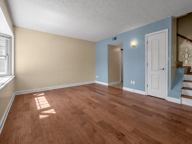 139 Regency Point Path — Photo 6