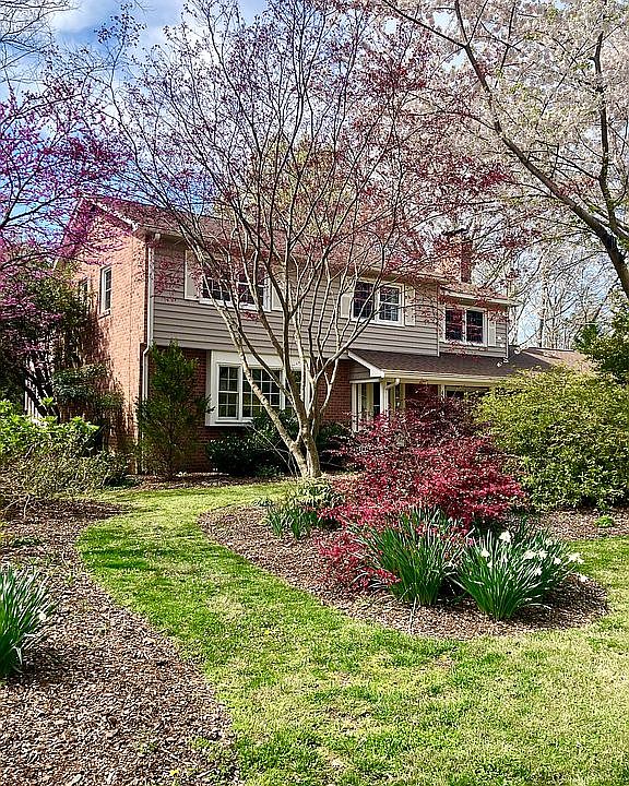 1st image of 417 Normandy Ln
