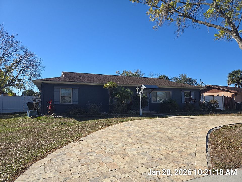 1st image of 1013 Greenbriar Dr