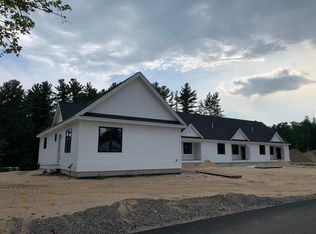 2 Pendleton Farms Sq #A, Amherst, NH 03031