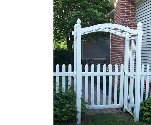 4th image of 504 Hanley Ln