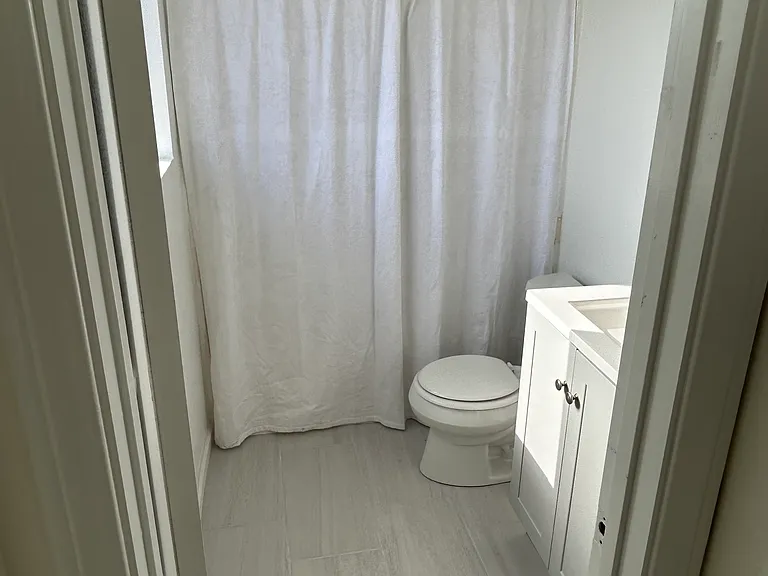 575 E St #3 — Photo 19