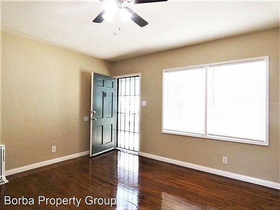 4th image of 1830 1/2 Locust Ave #11400073