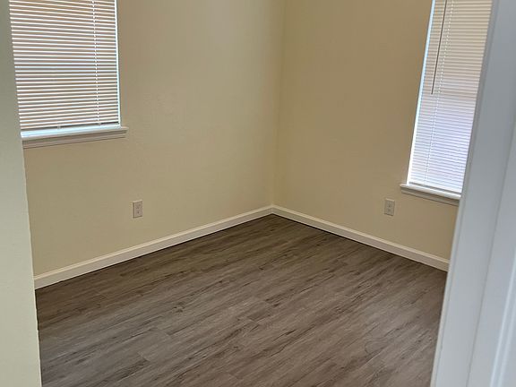 5th image of 4929 Michael Pl