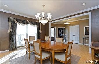 2nd image of 5305 Chatham Manor Ct