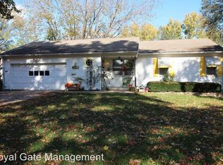 6706 W 77th Ter, Overland Park, KS 66204