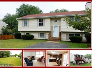 8542 Megs Dr, Marshall, VA 20115