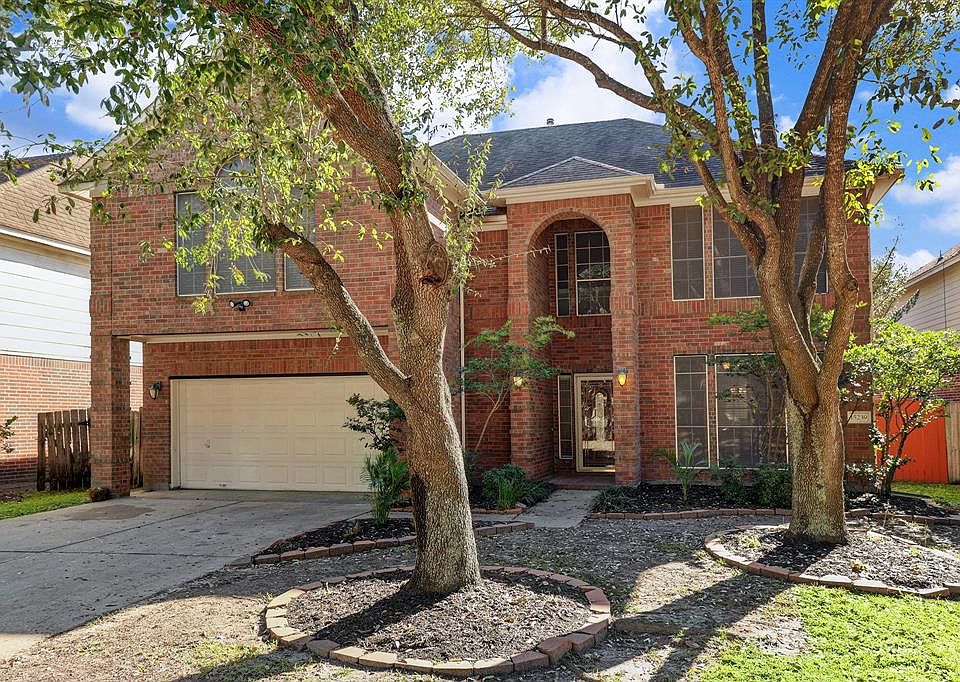 1st image of 15239 Shapiro Springs Ln