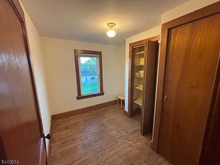 6 Thatcher Ave — Photo 15