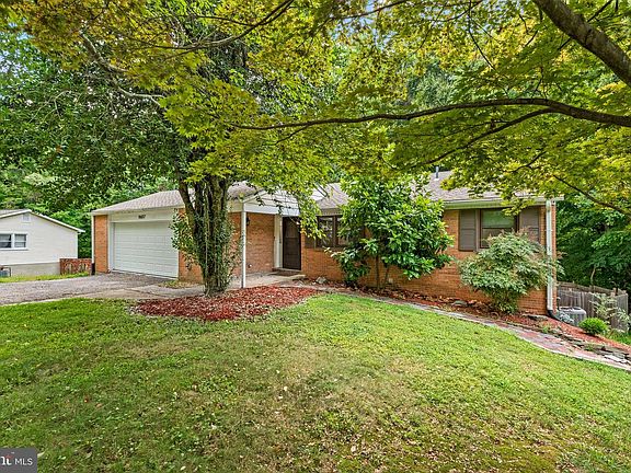 2nd image of 9607 Muirfield Dr