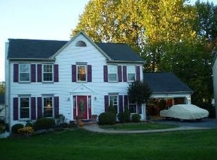 5602 Surfbird Ct, Fairfax, VA 22032