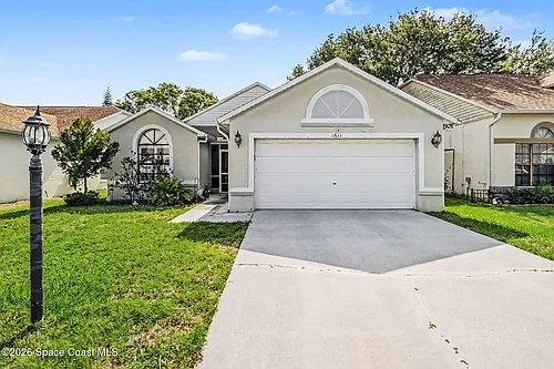 1611 Clover Cir Photo 1