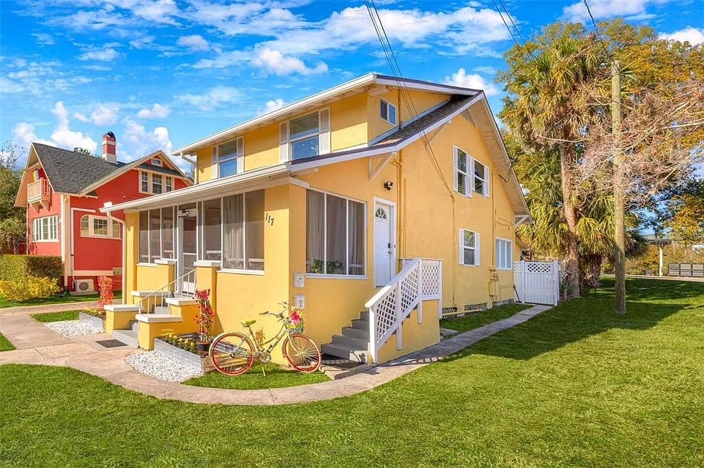 1 bed, 1.0 bath, 998 sqft, $2,200 — Photo 2