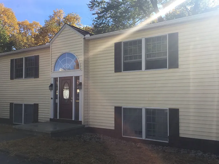 Millstream Apartments — Photo 9