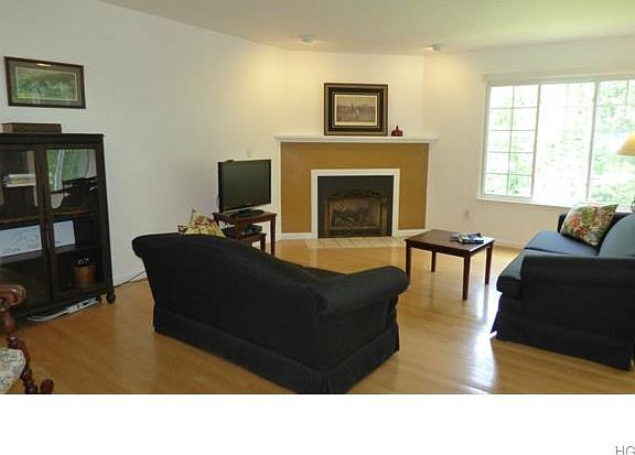 2nd image of 701 Somerset Knl