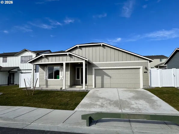 881 NE Laurel Springs Dr, Hermiston, OR 97838